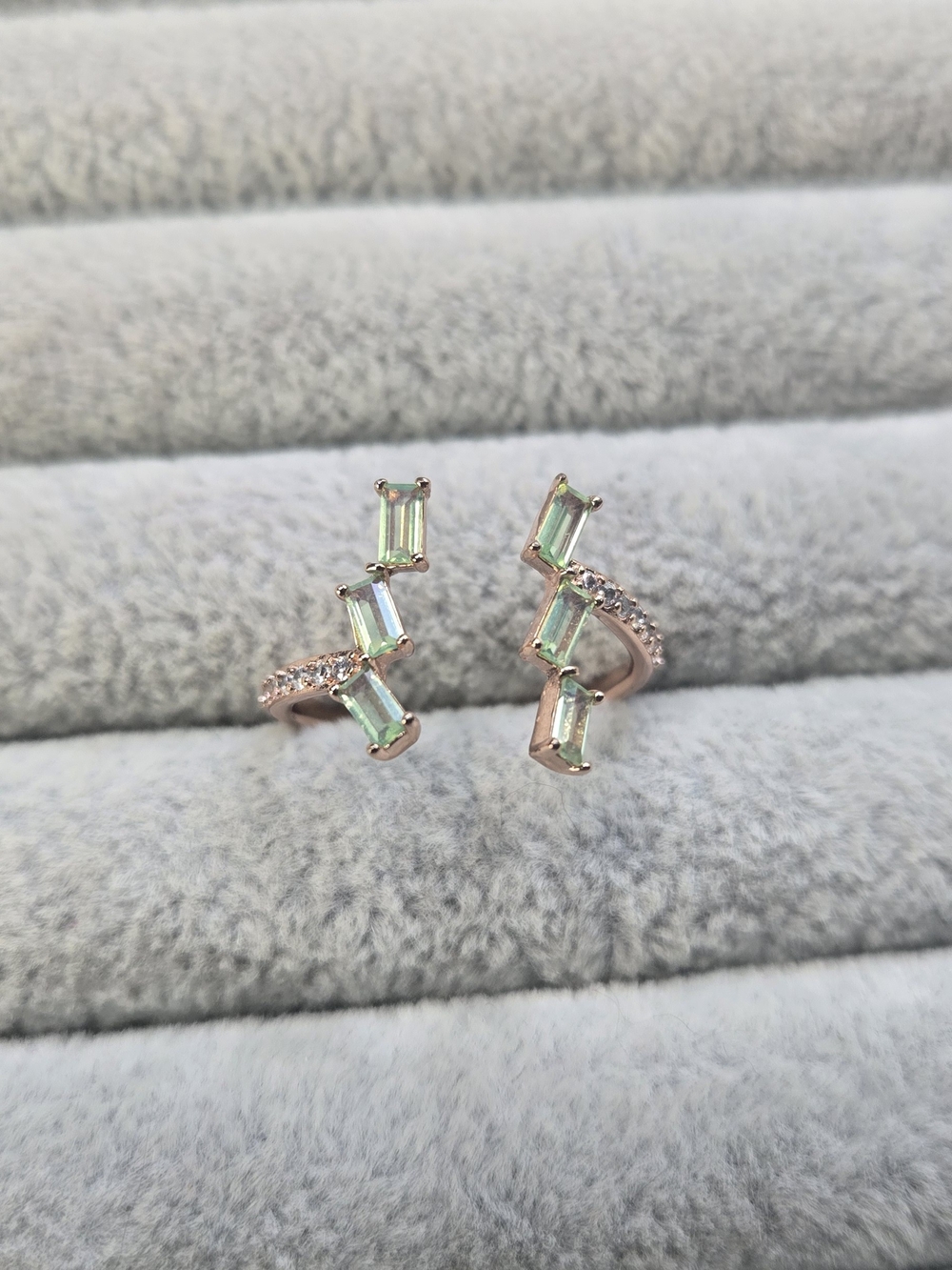 Size 8 Peridot Rose Gold Plated Bomb Party Ring